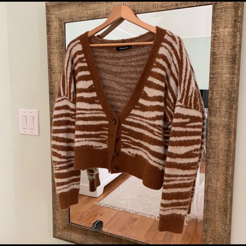 (SOLD) Abstract Oversized Cropped Cardigan in Medium!